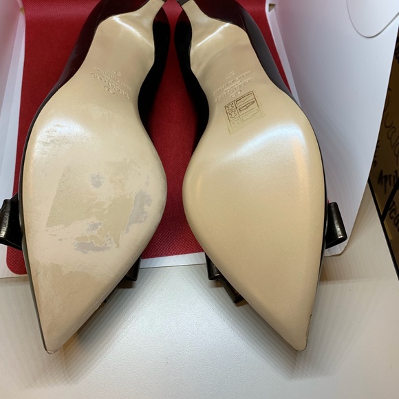 Bronze Valentino pointed toe pumps - Picture 3 of 6